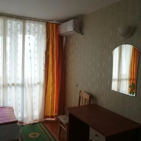 Квартири Криси Rum i privatbostad Pomorie